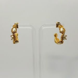 Vintage goldtone earrings